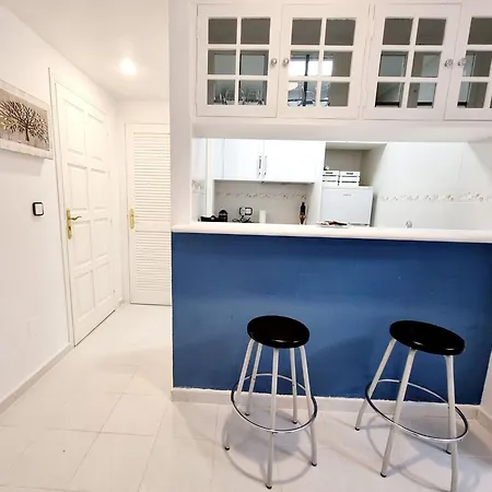 דירה With Garden